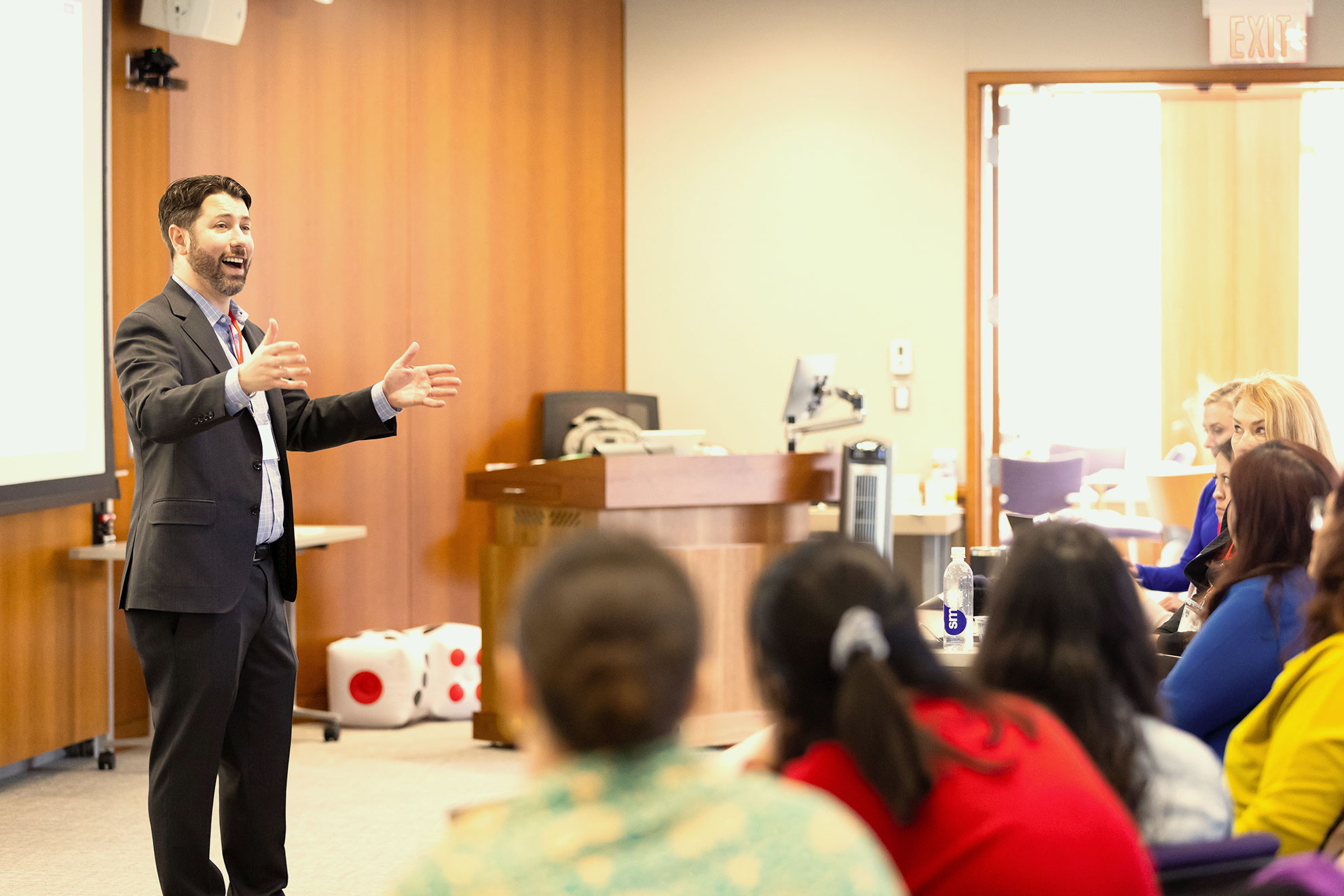Harvard Extension School instructor teaching a class.
